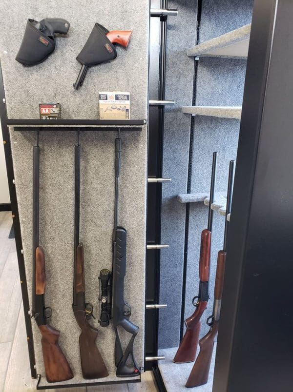 Rifle door rack